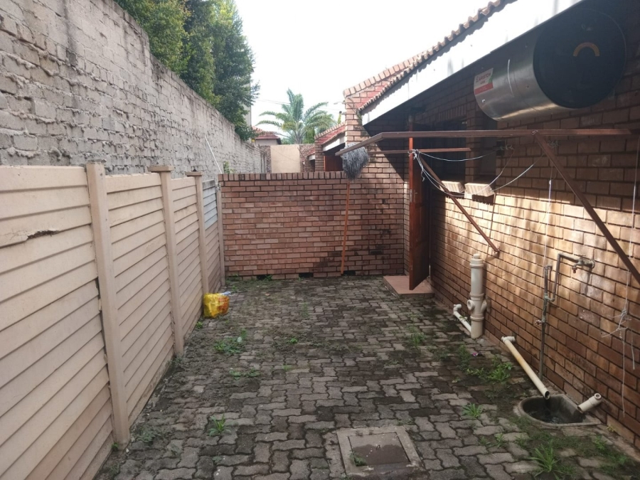 2 Bedroom Property for Sale in Polokwane Central Limpopo