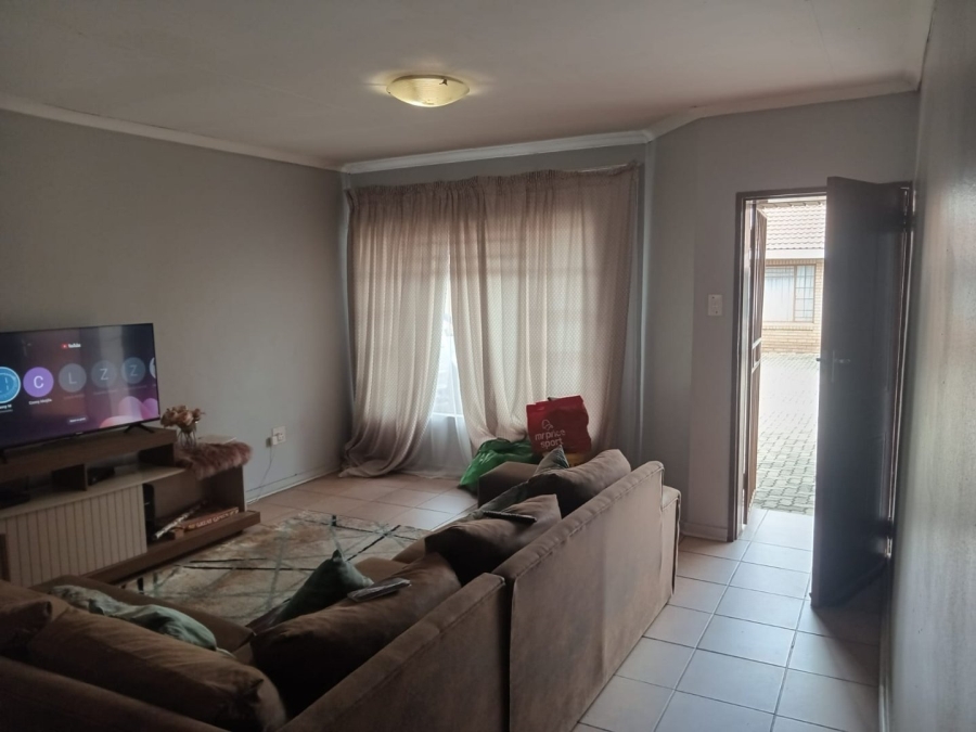 2 Bedroom Property for Sale in Polokwane Central Limpopo