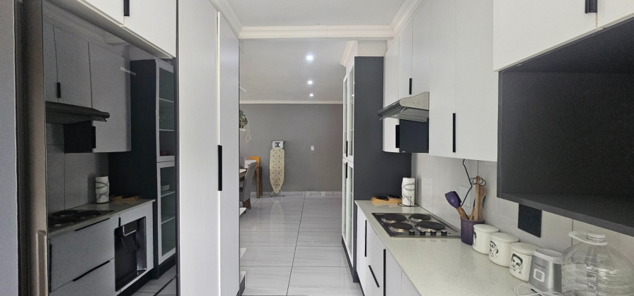 2 Bedroom Property for Sale in Polokwane Central Limpopo