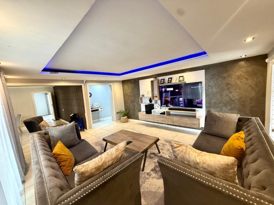 To Let 3 Bedroom Property for Rent in Kalkfontein A H Limpopo