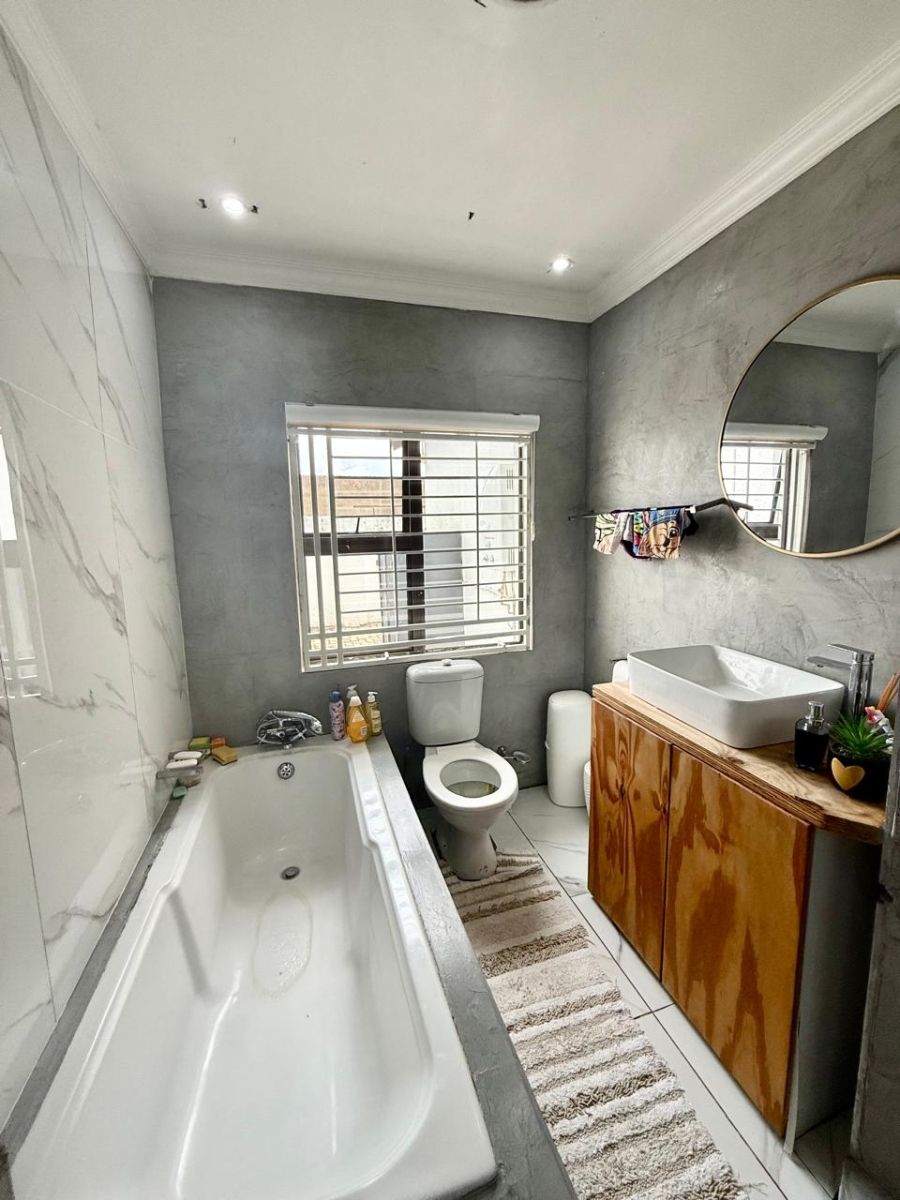 To Let 3 Bedroom Property for Rent in Kalkfontein A H Limpopo