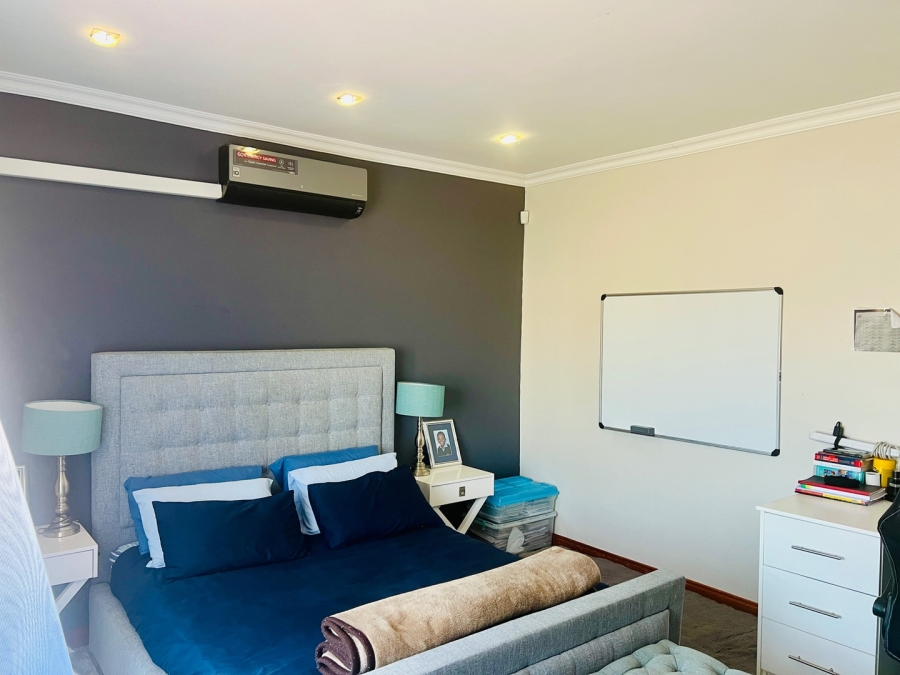 5 Bedroom Property for Sale in Woodhill Estate Limpopo