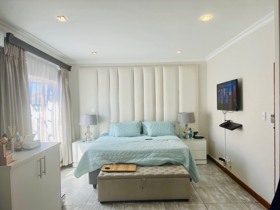 5 Bedroom Property for Sale in Woodhill Estate Limpopo