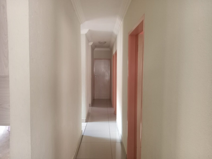 To Let 4 Bedroom Property for Rent in Bendor Limpopo