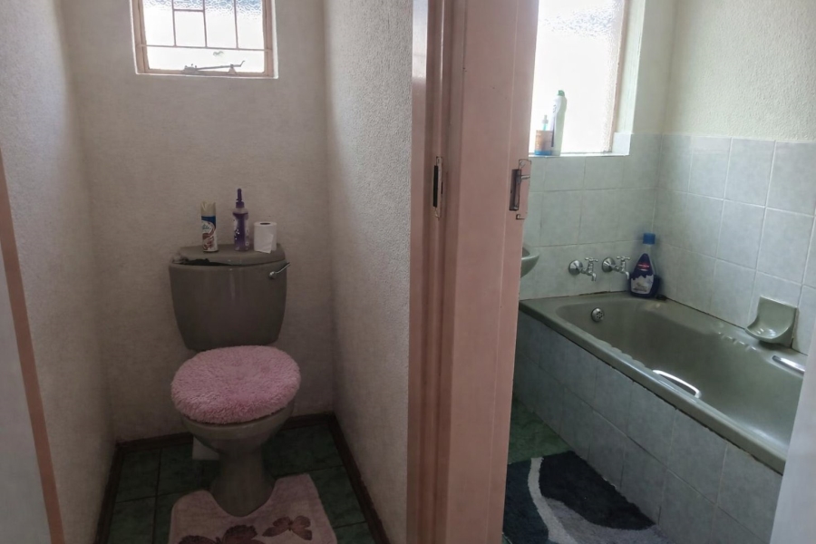 To Let 4 Bedroom Property for Rent in Bendor Limpopo