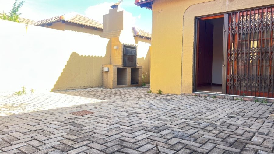 To Let 3 Bedroom Property for Rent in Bendor Limpopo