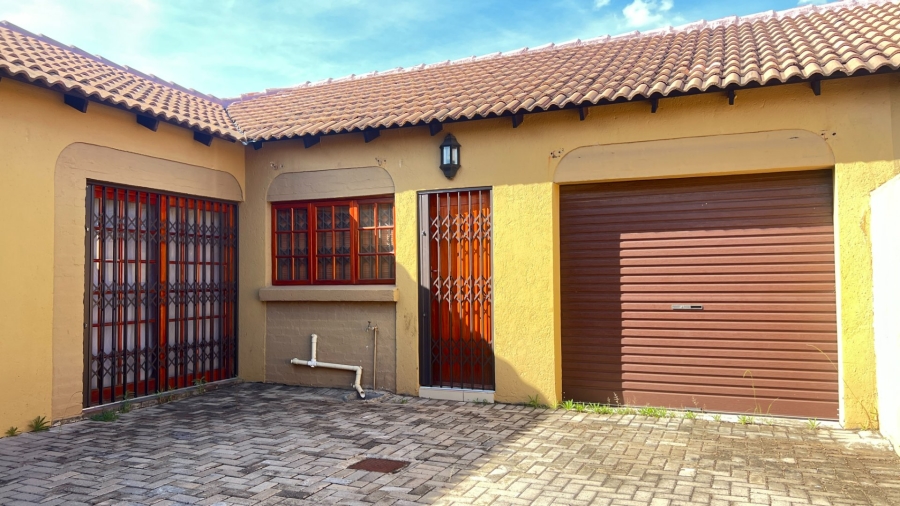 To Let 3 Bedroom Property for Rent in Bendor Limpopo