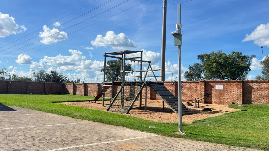 To Let 3 Bedroom Property for Rent in Bendor Limpopo