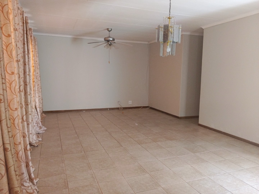 To Let 3 Bedroom Property for Rent in Bendor Limpopo