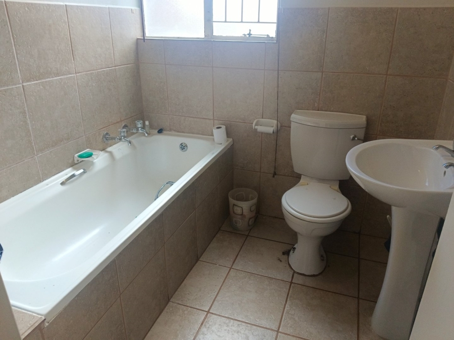 To Let 3 Bedroom Property for Rent in Bendor Limpopo
