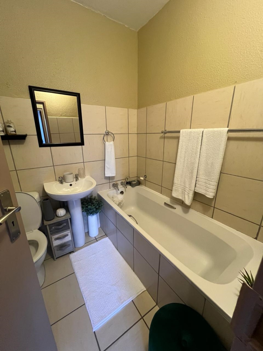 2 Bedroom Property for Sale in Polokwane Central Limpopo