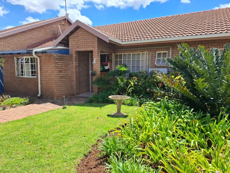 3 Bedroom Property for Sale in Koraal Retirement Village Limpopo