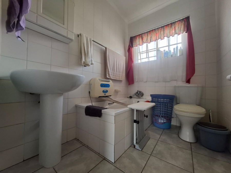 3 Bedroom Property for Sale in Koraal Retirement Village Limpopo