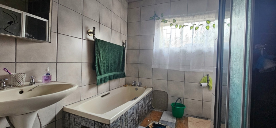 4 Bedroom Property for Sale in Bendor Limpopo