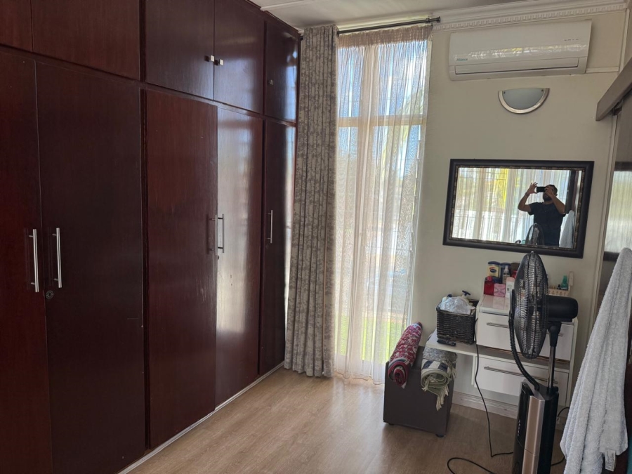 5 Bedroom Property for Sale in Nirvana Limpopo