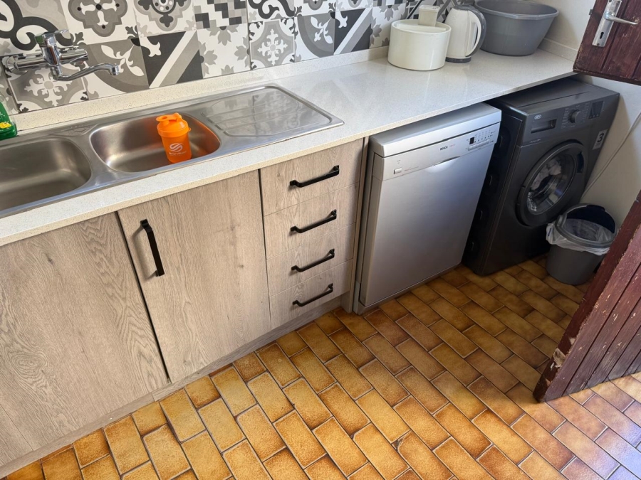 5 Bedroom Property for Sale in Nirvana Limpopo