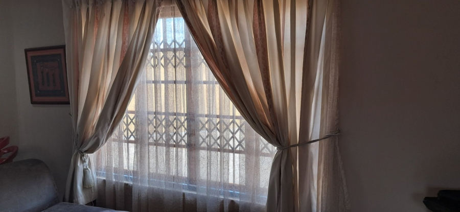 To Let 3 Bedroom Property for Rent in Bendor Limpopo