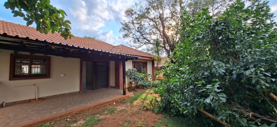 To Let 2 Bedroom Property for Rent in Chroompark Limpopo