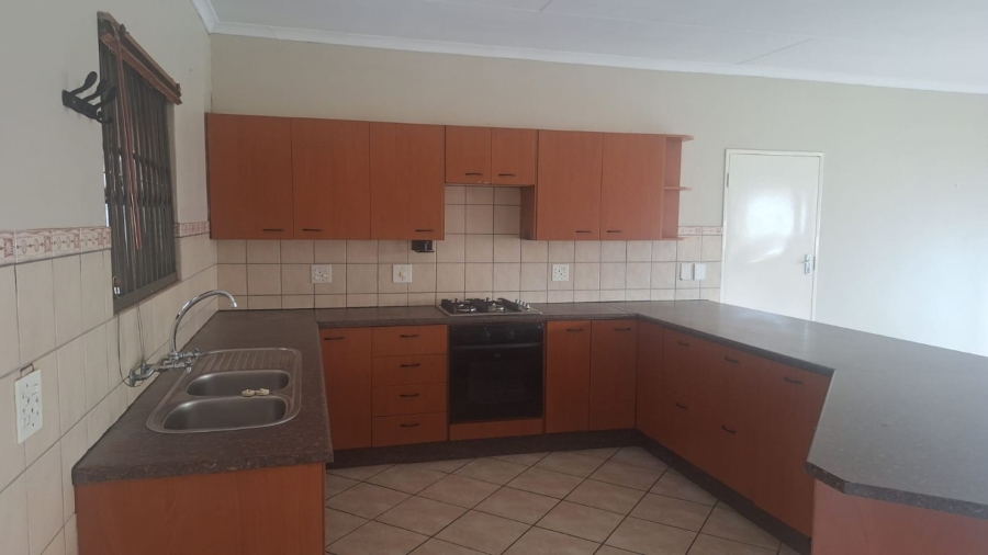 To Let 2 Bedroom Property for Rent in Chroompark Limpopo