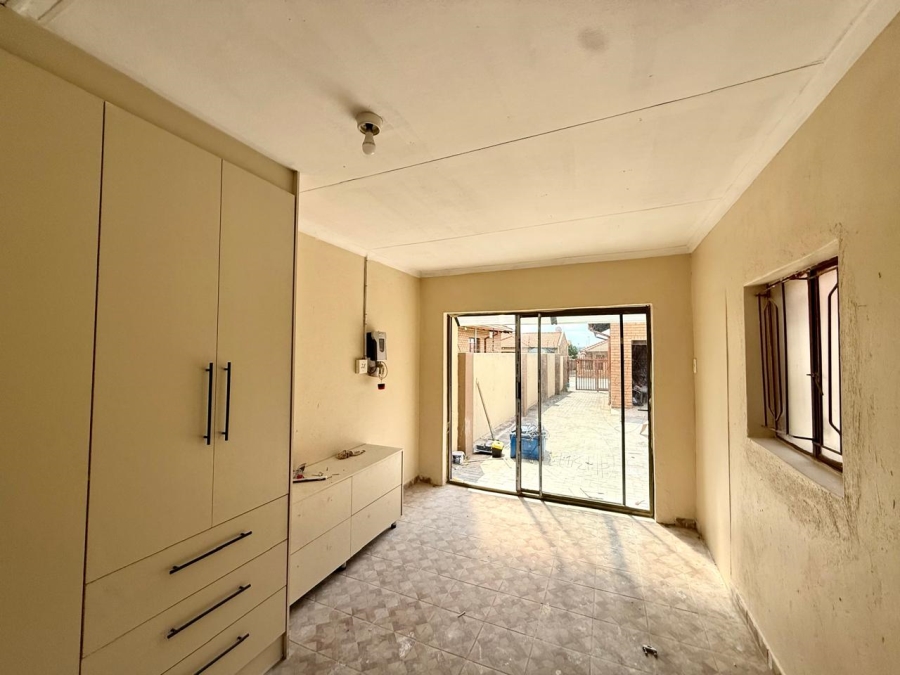 To Let  Bedroom Property for Rent in Ivydale A H Limpopo