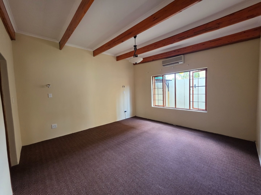 1 Bedroom Property for Sale in Polokwane Central Limpopo