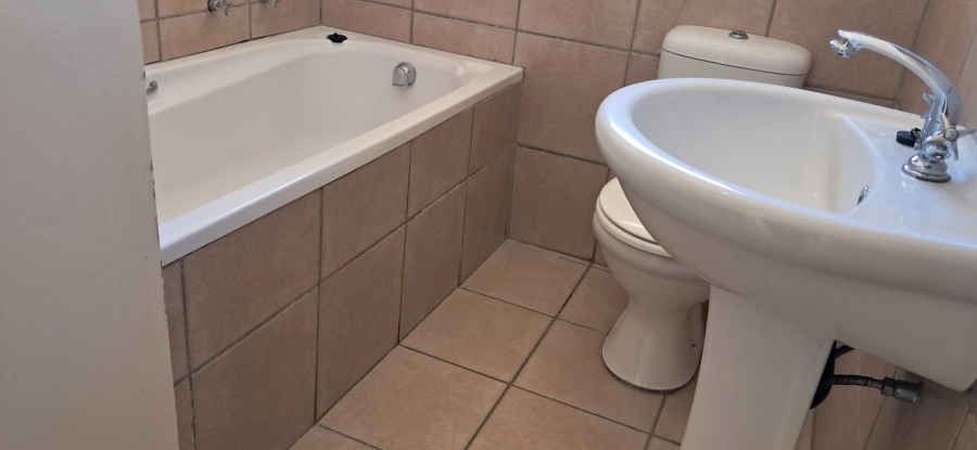 To Let 2 Bedroom Property for Rent in Bendor Ridge Limpopo