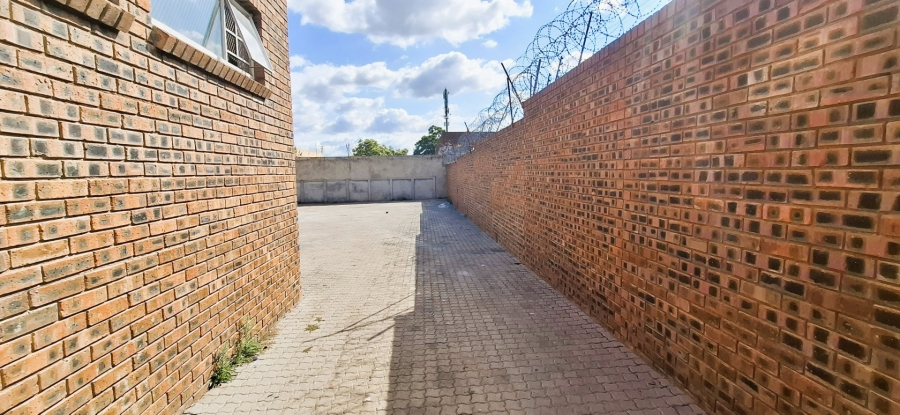 To Let Commercial Property for Rent in Polokwane Central Limpopo