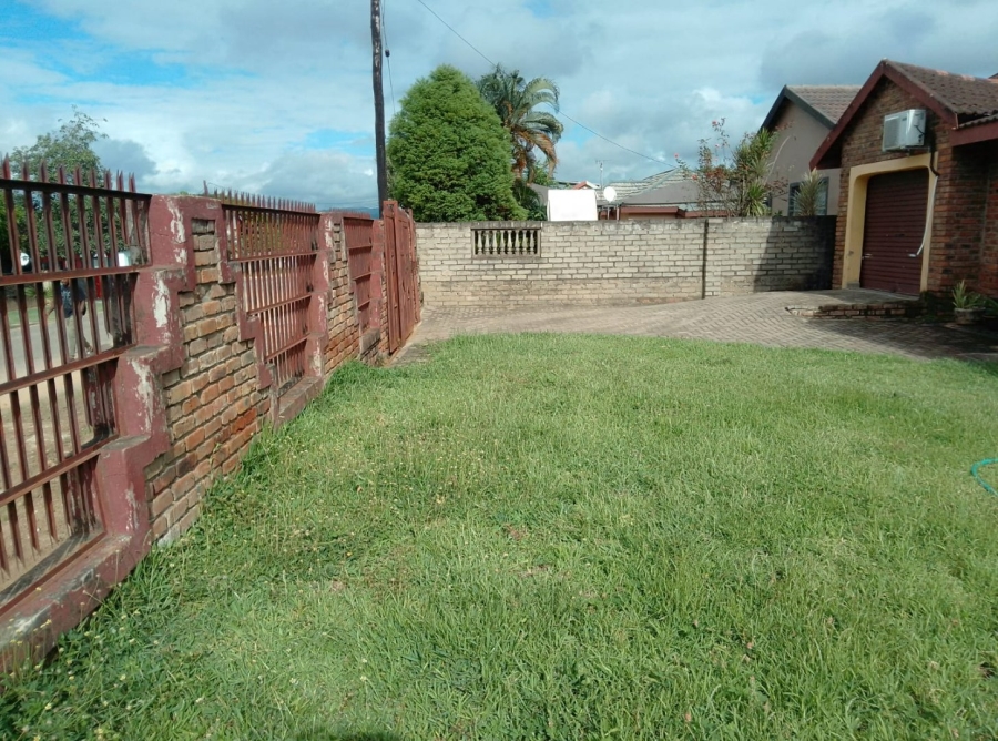 2 Bedroom Property for Sale in Nkowankowa Limpopo