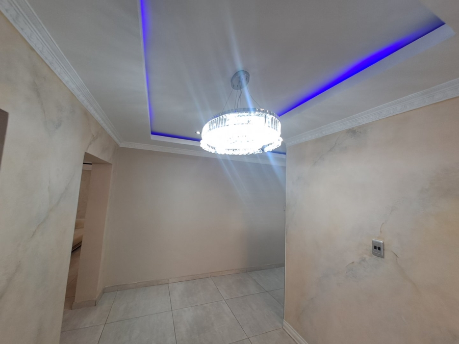 5 Bedroom Property for Sale in Eagles Crest Limpopo