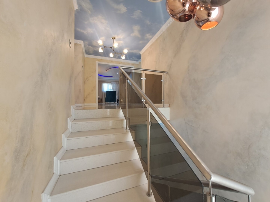 5 Bedroom Property for Sale in Eagles Crest Limpopo