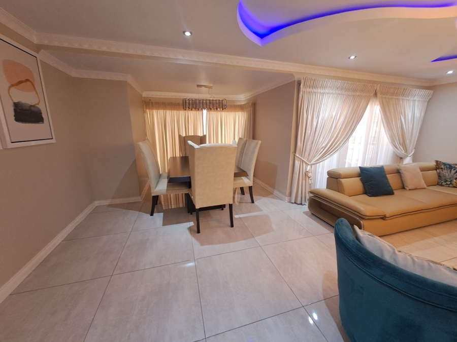 5 Bedroom Property for Sale in Eagles Crest Limpopo