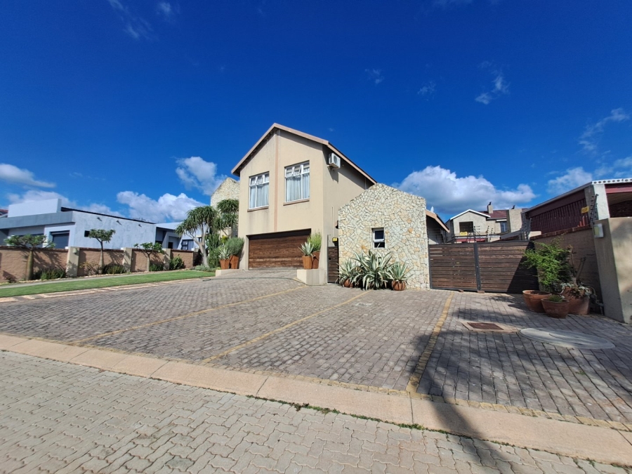4 Bedroom Property for Sale in Eagles Crest Limpopo