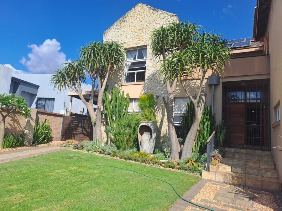 4 Bedroom Property for Sale in Eagles Crest Limpopo