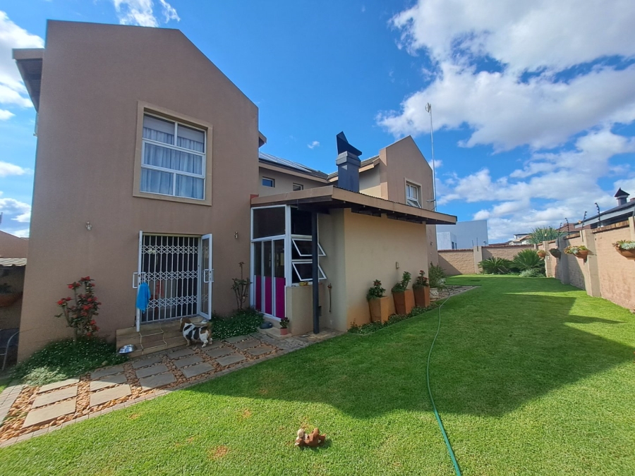 4 Bedroom Property for Sale in Eagles Crest Limpopo