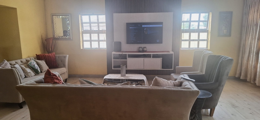 To Let 4 Bedroom Property for Rent in Chroompark Limpopo