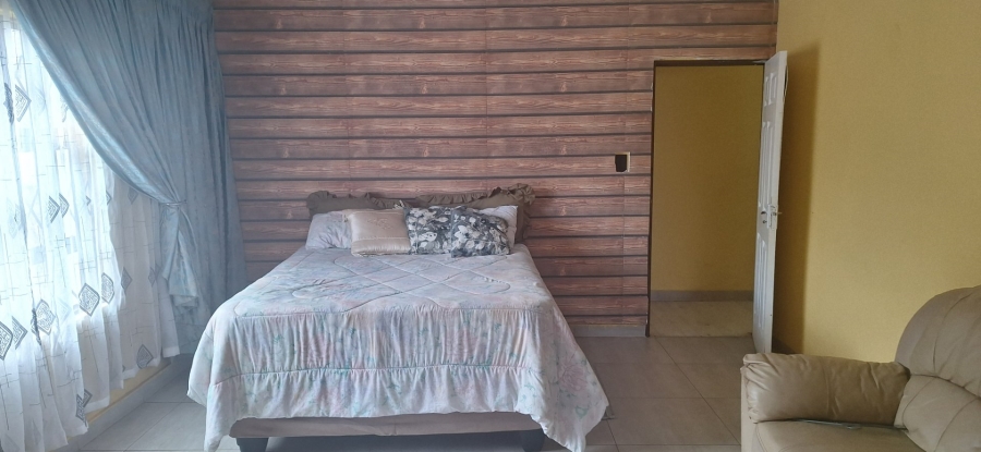 To Let 4 Bedroom Property for Rent in Chroompark Limpopo