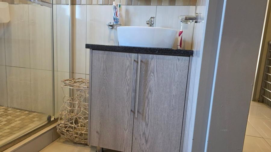 3 Bedroom Property for Sale in Golden Acres Estate Limpopo