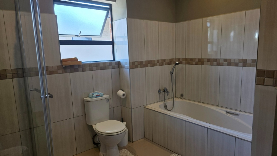 3 Bedroom Property for Sale in Golden Acres Estate Limpopo