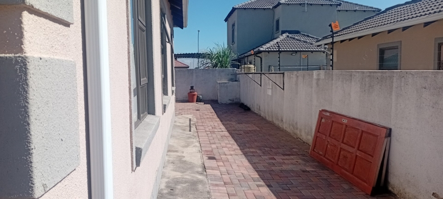 To Let 3 Bedroom Property for Rent in Southern Gateway Limpopo