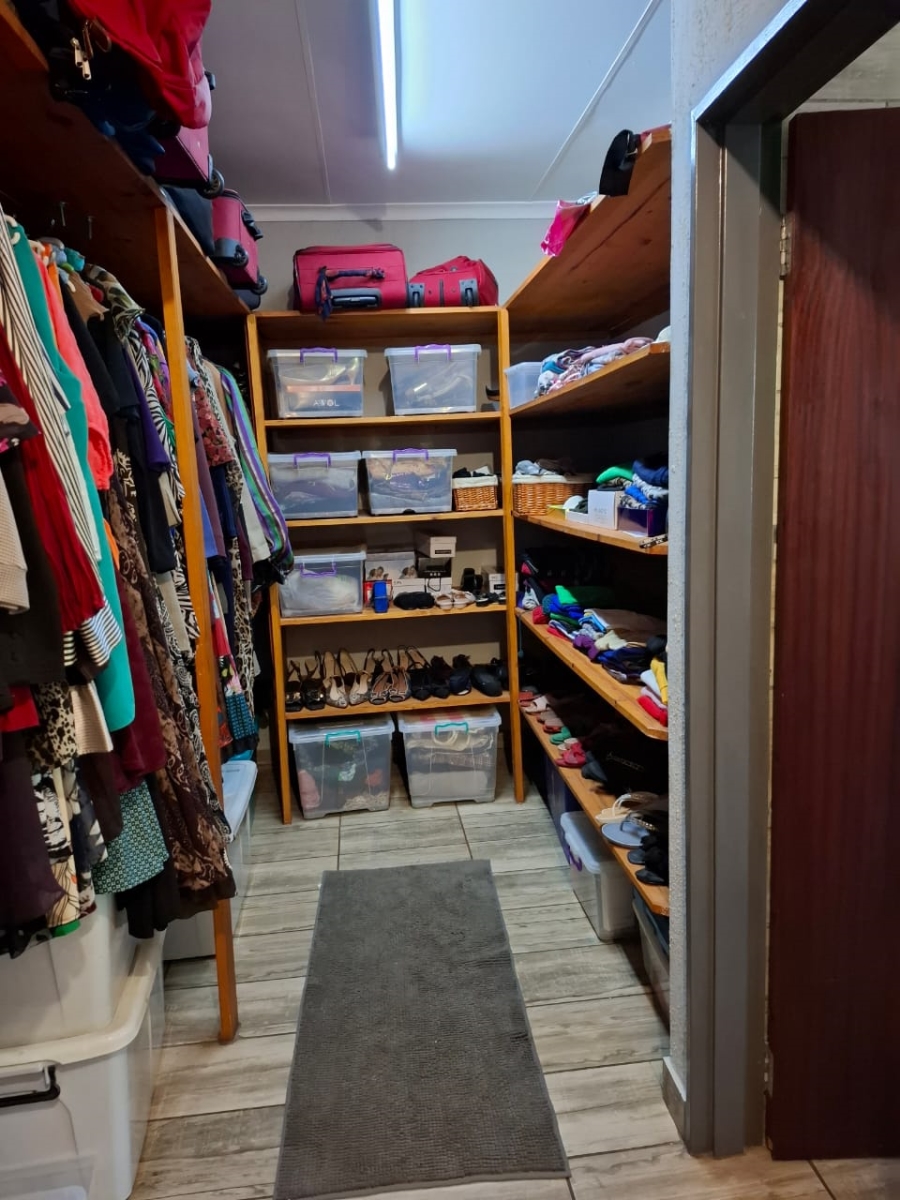 5 Bedroom Property for Sale in Thabazimbi Limpopo