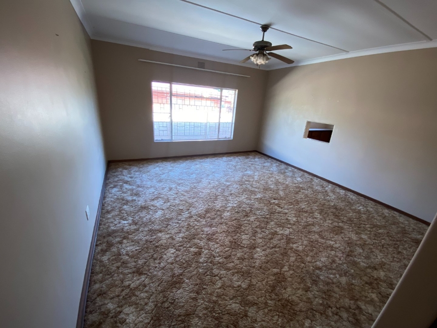 To Let 4 Bedroom Property for Rent in Mokopane Central Limpopo