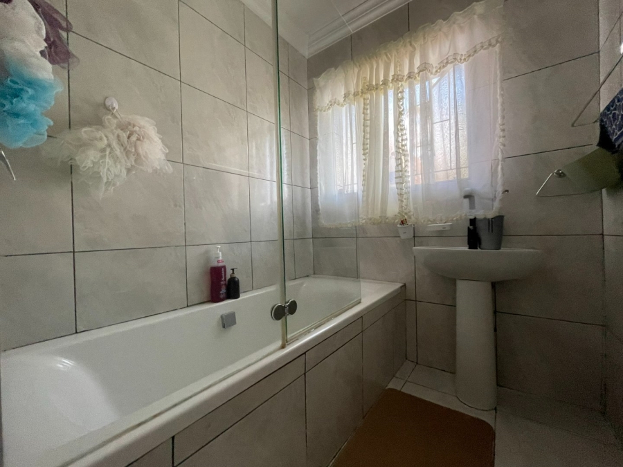 2 Bedroom Property for Sale in Bendor Limpopo