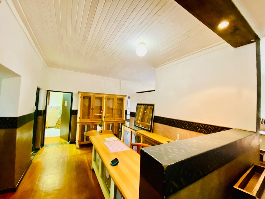 6 Bedroom Property for Sale in Fauna Park Limpopo