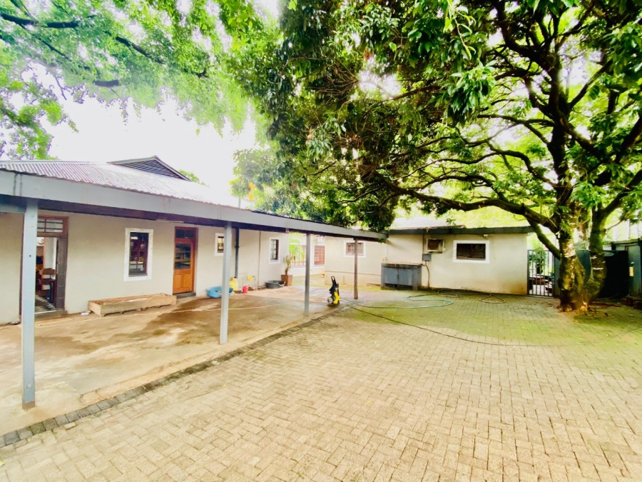 6 Bedroom Property for Sale in Fauna Park Limpopo