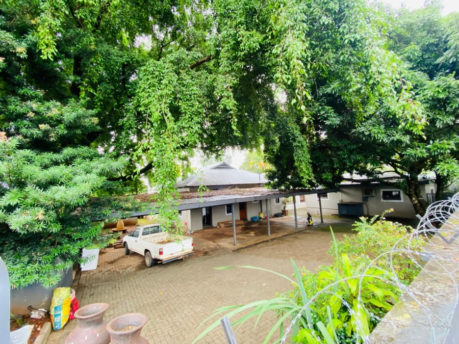 6 Bedroom Property for Sale in Fauna Park Limpopo