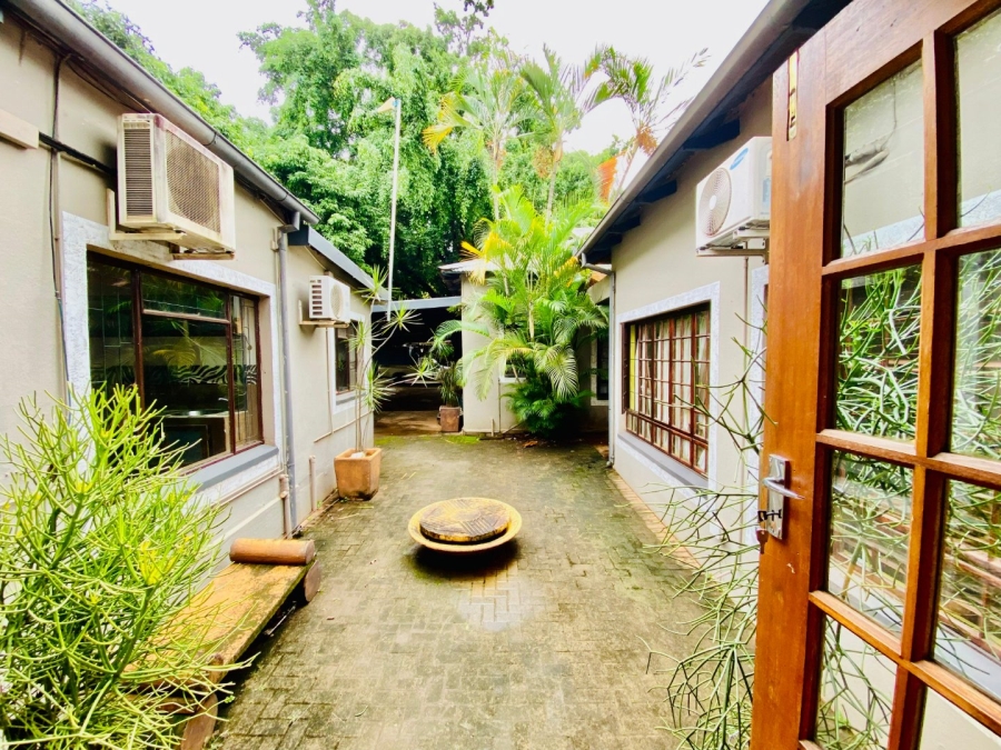 6 Bedroom Property for Sale in Fauna Park Limpopo