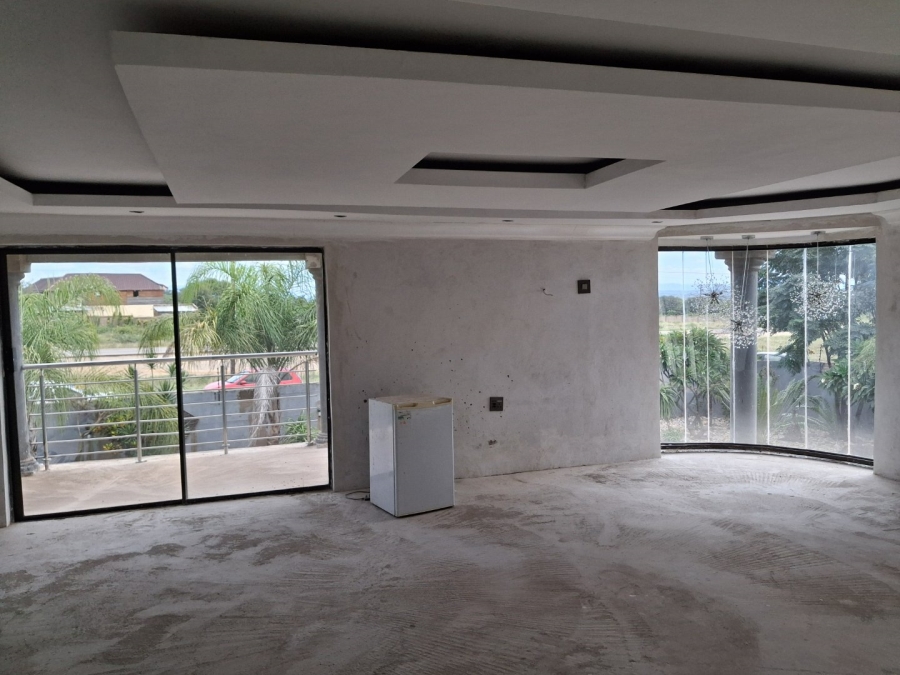 6 Bedroom Property for Sale in Modjadji Limpopo