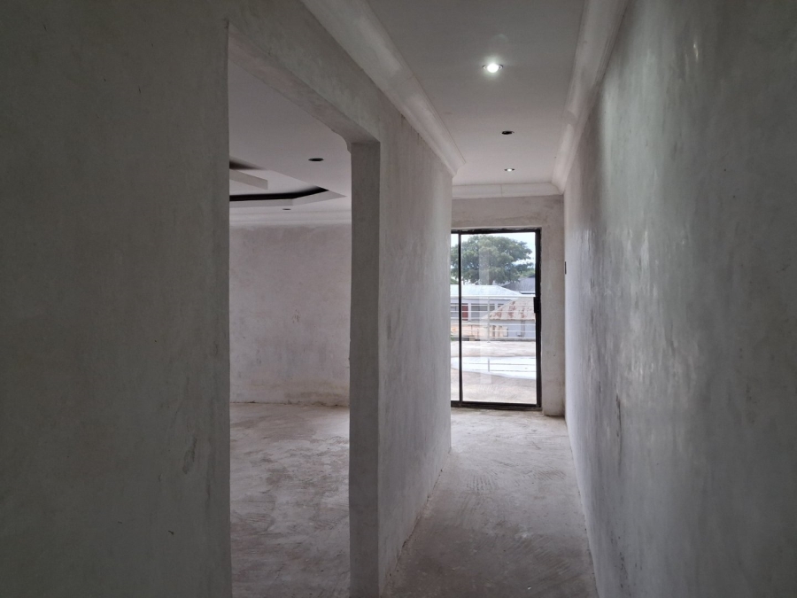 6 Bedroom Property for Sale in Modjadji Limpopo