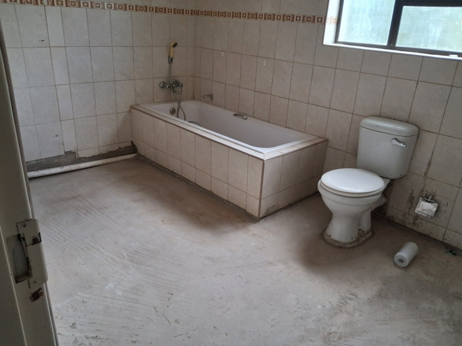 6 Bedroom Property for Sale in Modjadji Limpopo