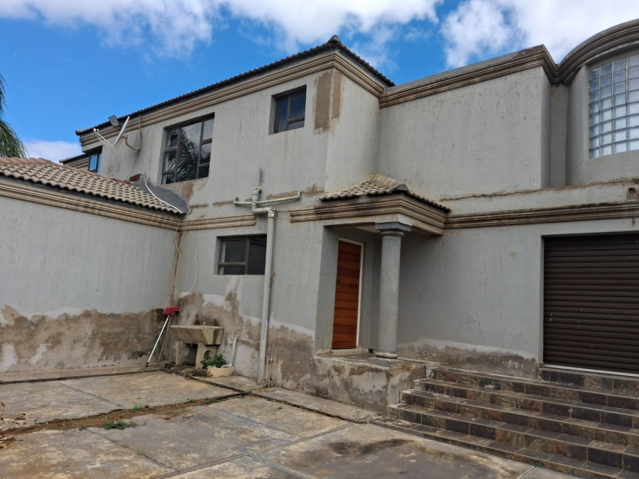 6 Bedroom Property for Sale in Modjadji Limpopo